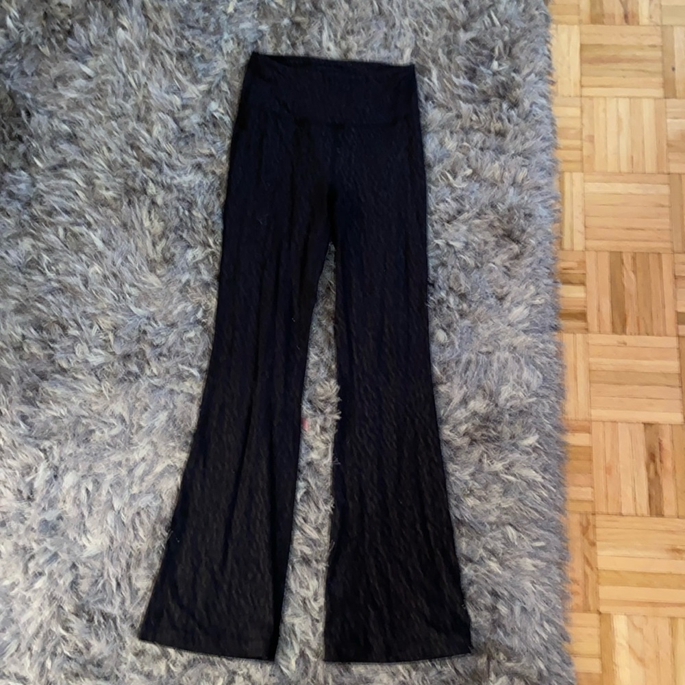 Lululemon groove pants